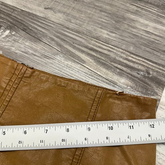Free People Tan Womens 8 Back Zip Faux‎ Leather Winter Casual A-Line Mini Skirt - Picture 2 of 10